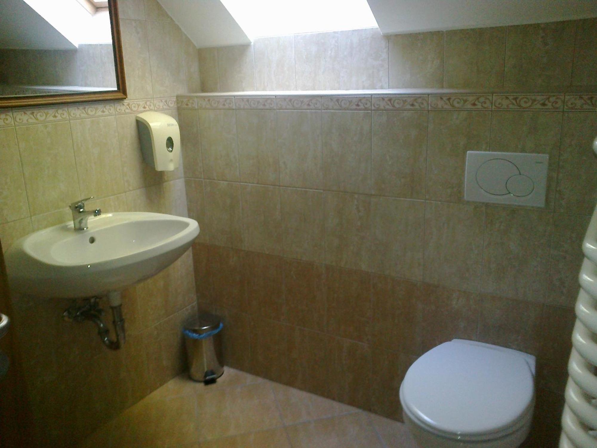 Hotel Györgyey Kastély Panzió és Étterem à Tápiógyörgye Extérieur photo